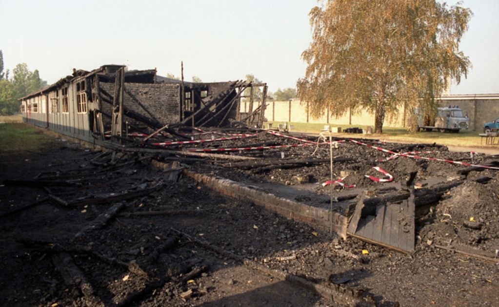 Brandruine der Baracke 38 am 27. September 1992 (© Gedenkstätte Sachsenhausen)