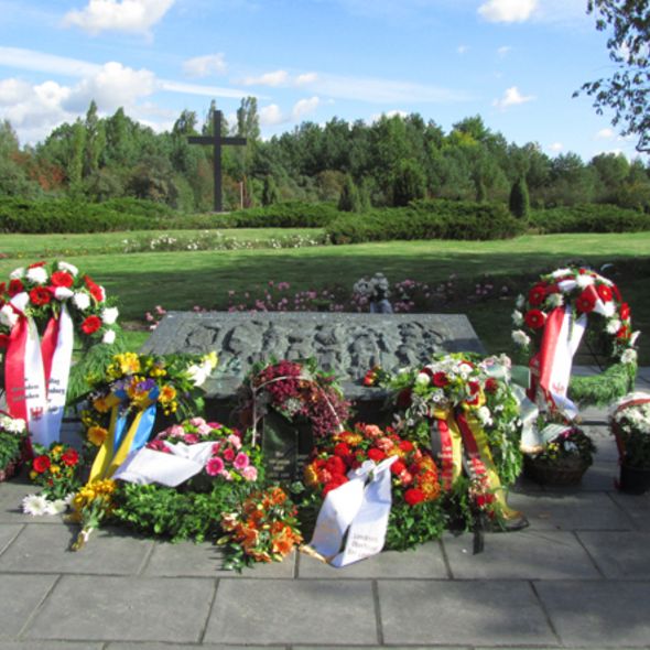 Massengräber und Gedenkort für die Opfer des sowjetischen Speziallagers